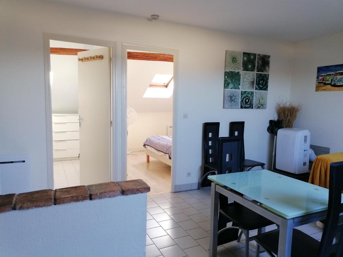 Appartement T2 avec parking privé à Doué la fontaine Esterno foto