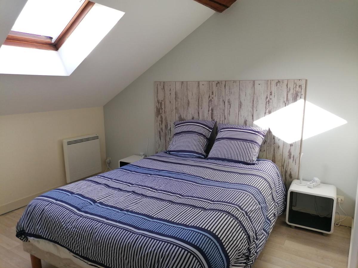 Appartement T2 avec parking privé à Doué la fontaine Esterno foto
