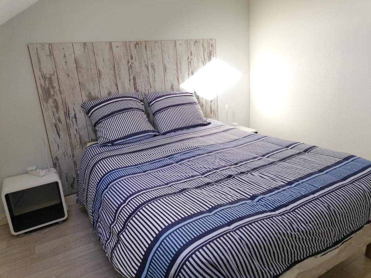 Appartement T2 avec parking privé à Doué la fontaine Esterno foto